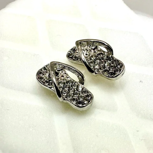 NWOT - Sparkling Silver Crystal Flip-Flop Earrings - Picture 9 of 13